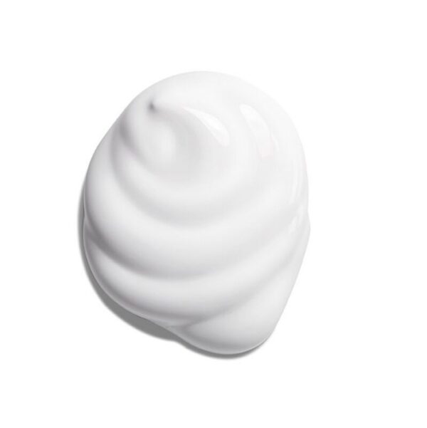 61 Gentle Cleansing Milk